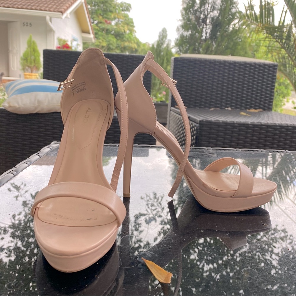 Aldo high heels nude size 8